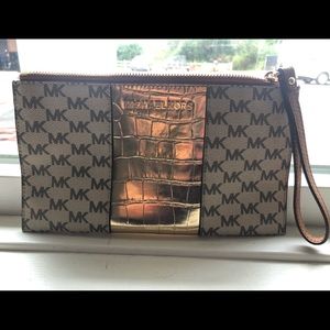 Michael Kors Clutch